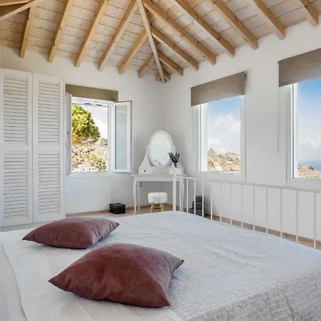 Savvina * Skopelos Town
