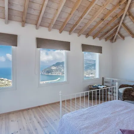 Savvina Villa