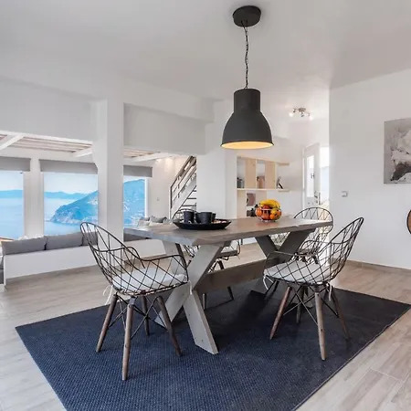 Savvina * Città di Skopelos